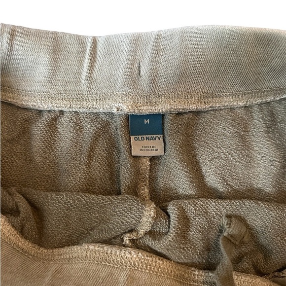 Old Navy Sweatpant Shorts / Green / Size Medium / Oversized / 3" inseam - Picture 5 of 9